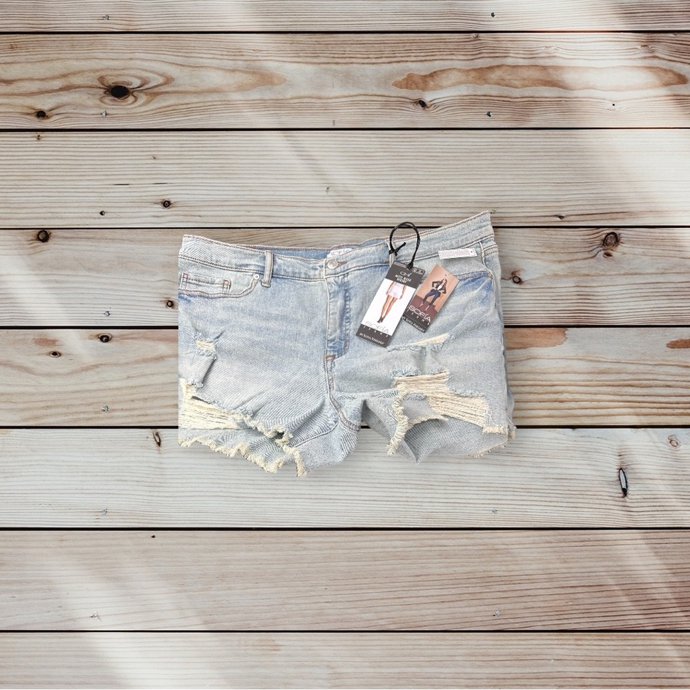 Light blue jean shorts 3.5” inseam